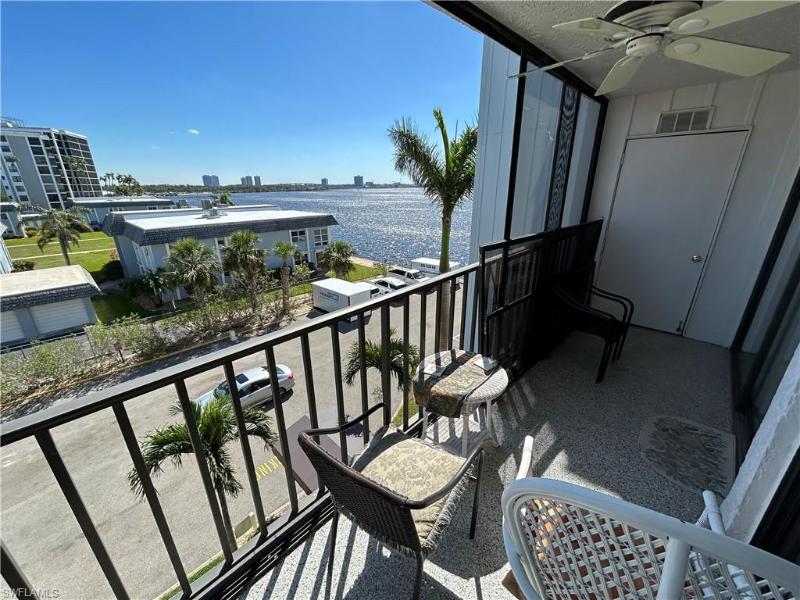 3460 N Key Dr #403, North Fort Myers, FL - 1,275 USD/ month