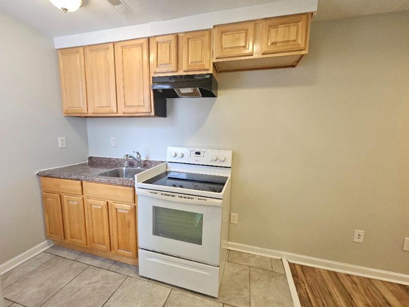 https://cdn.rentalbeast.com/listings/TURBOTENANT-1780121-0.jpg.rbm