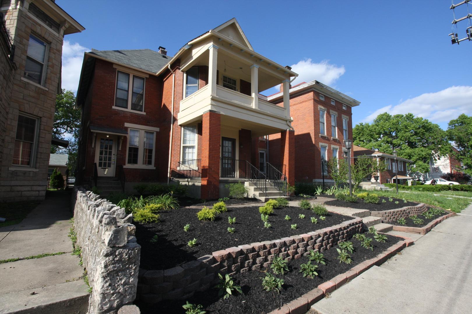 https://cdn.rentalbeast.com/listings/TURBOTENANT-19119-2.jpg.rbm
