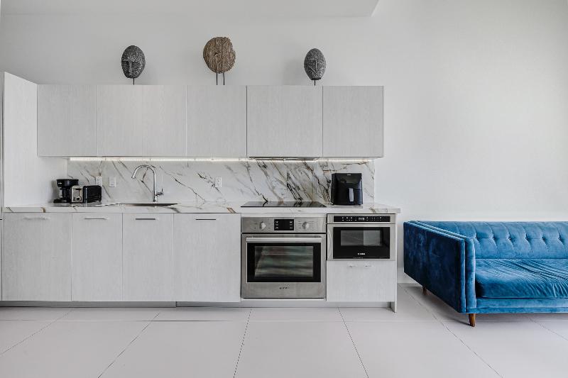 501 Northeast 31st Street #4007, Miami, FL - 3,850 USD/ month