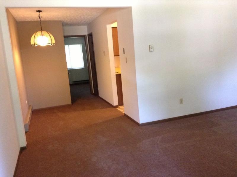 https://cdn.rentalbeast.com/listings/TURBOTENANT-294053-2.jpg.rbm