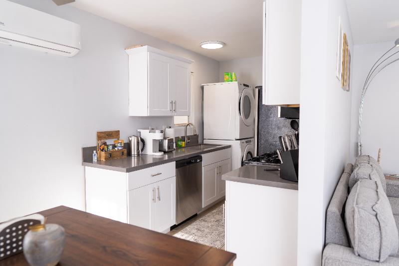 https://cdn.rentalbeast.com/listings/TURBOTENANT-805926-1.jpg.rbm
