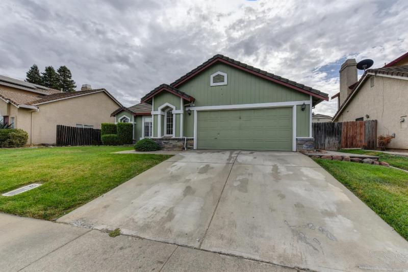 https://cdn.rentalbeast.com/listings/TURBOTENANT-89154-0.jpg.rbm