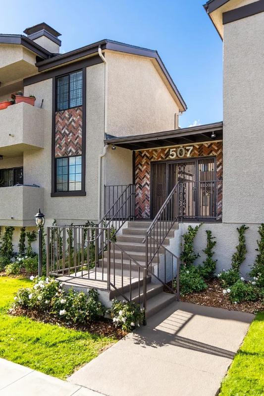 https://cdn.rentalbeast.com/listings/TURBOTENANT-909800-1.jpg.rbm