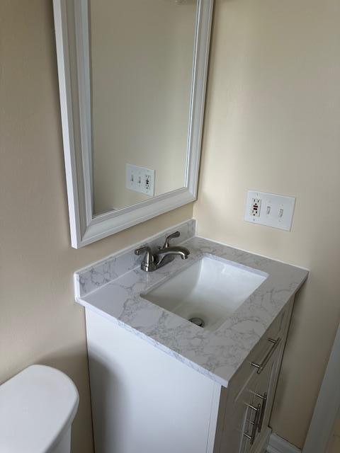 Image 21 For 3042 Cragmoor Avenue