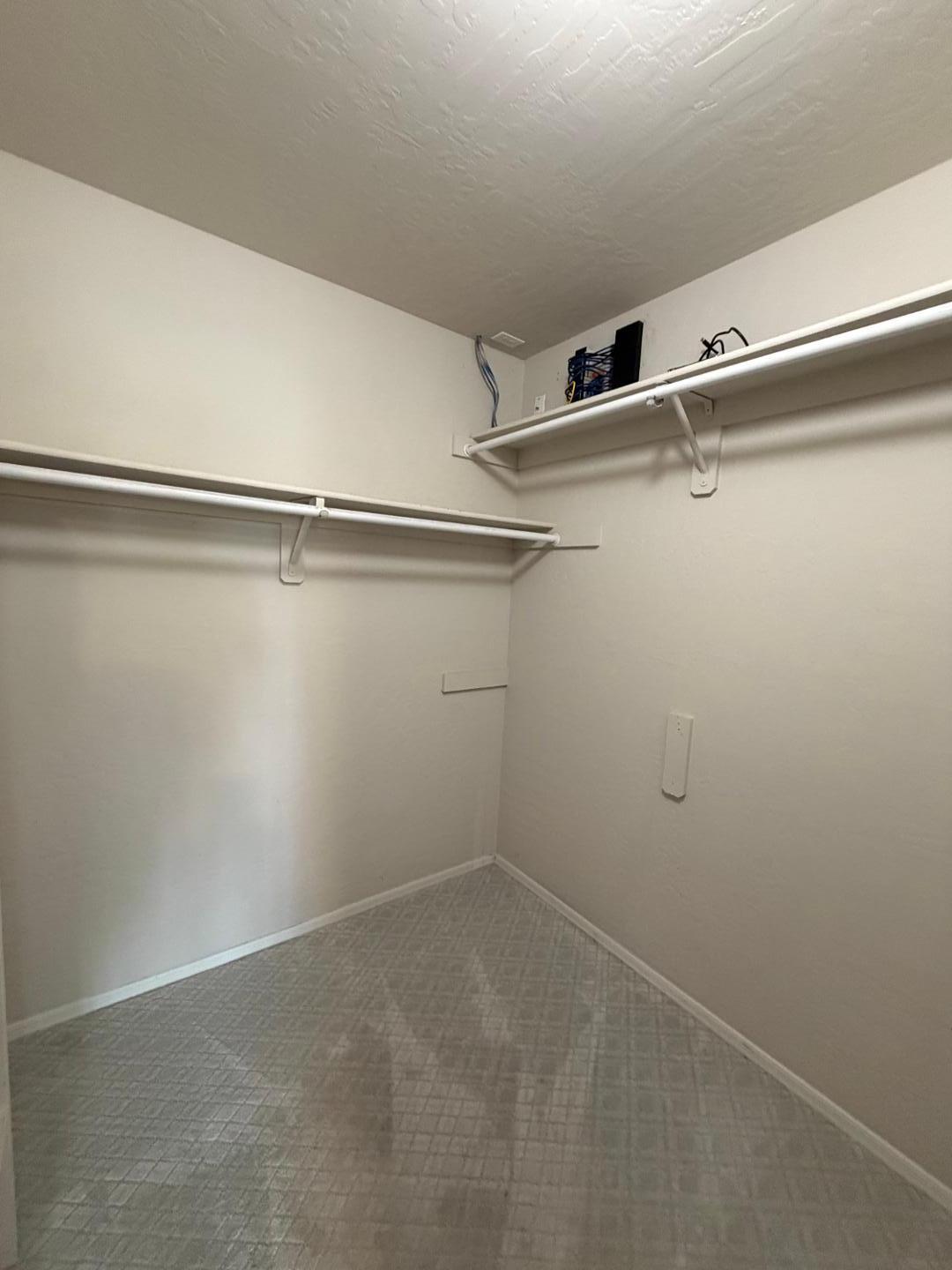 902 S Surfside Drive, Gilbert, AZ 85233