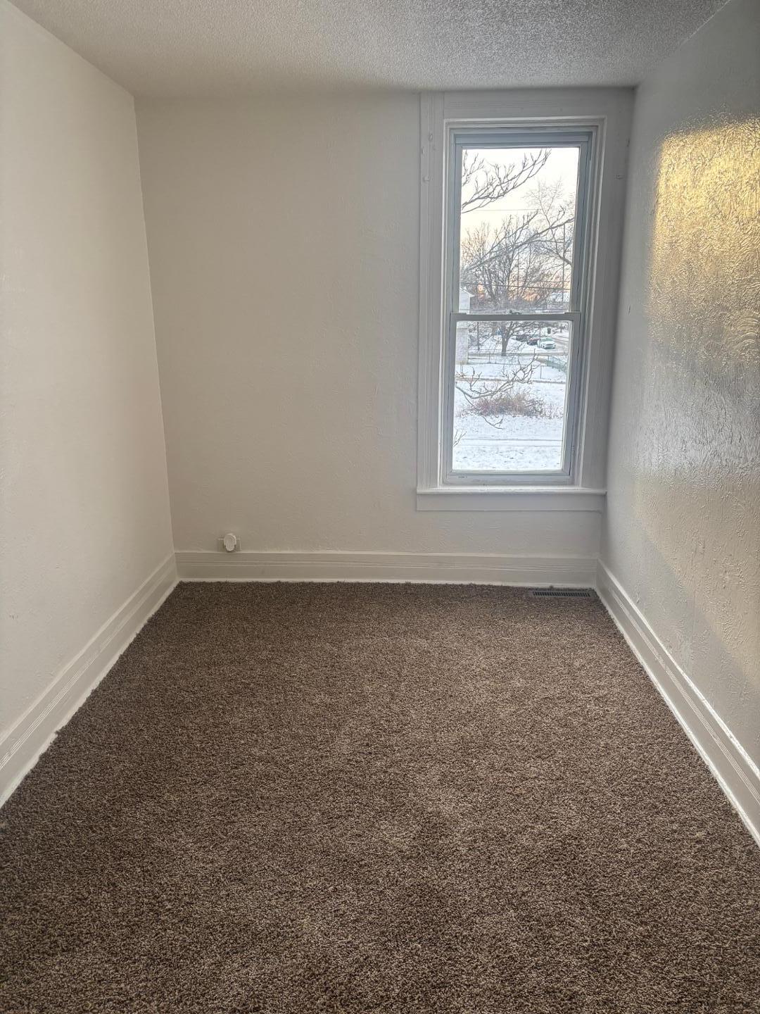 Image 16 For 724 Mulberry Street