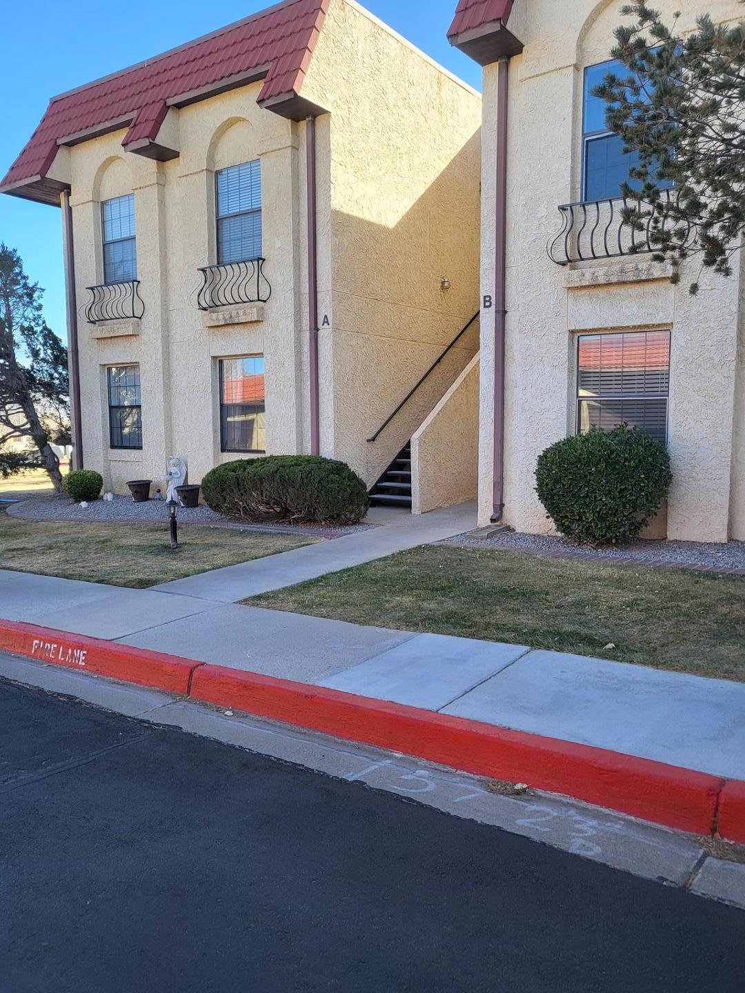 https://cdn.rentalbeast.com/listings/e1bbb5fc-3bf1-4b21-8837-242a4e112a1f_11213227.jpg.rbm